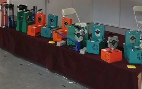 Хорошая цена. Обжимной станок для шлангов переменного тока 900 Вт, 5/8 дюйма, 220 В, гидравлический обжимщик онлайн