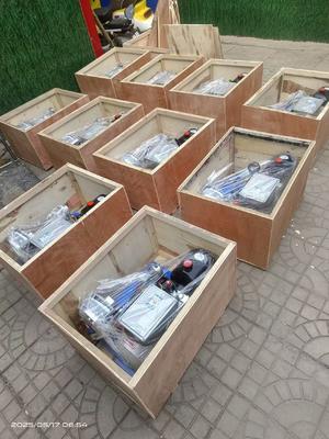 Хорошая цена. Электрический гидравлический шланг обжимной станок 220В с диапазоном обжима 1 дюйм для шлангов 6-25 мм и мощностью 2,2 кВт онлайн