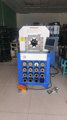 Хорошая цена. 3 дюйма 15 швов гидравлический шланг скремпинговой машины с 2800KN скремпинговой силы для применения высокого давления онлайн