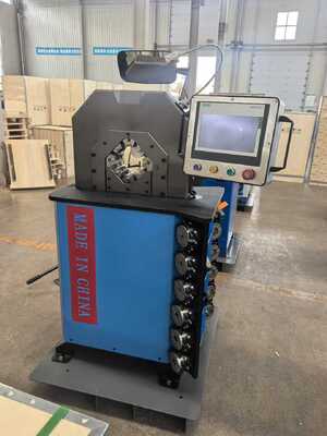 Хорошая цена. Электрическая гидравлическая шланговая машина с точностью 0,01 мм и диапазоном сжатия 6-102 мм для промышленного использования онлайн