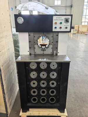 Хорошая цена. 3 дюймовый кнопка управления гидравлический шланг скремпинговый аппарат с диапазоном скремпинга 6-76 мм, 165 мм Максимальное открытие и 15 швов онлайн