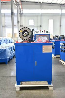 Хорошая цена. 2 дюйма 600T резиновый шланг скремпинговый аппарат с 6-51 мм диапазона и 10 взаимозаменяемыми матрицами онлайн